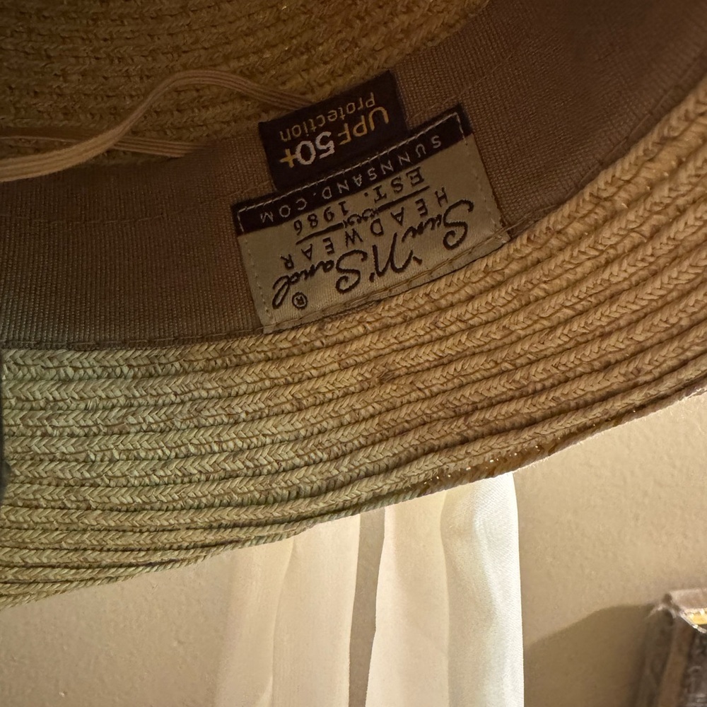Sun N Sand Tan Sun Hat with White Ribbon - Beautiful - Picture 4 of 4